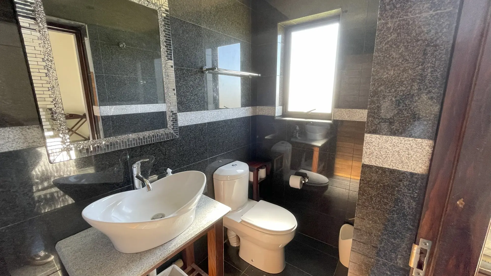 Thatch King/Twin Dam-facing Room — photo 7